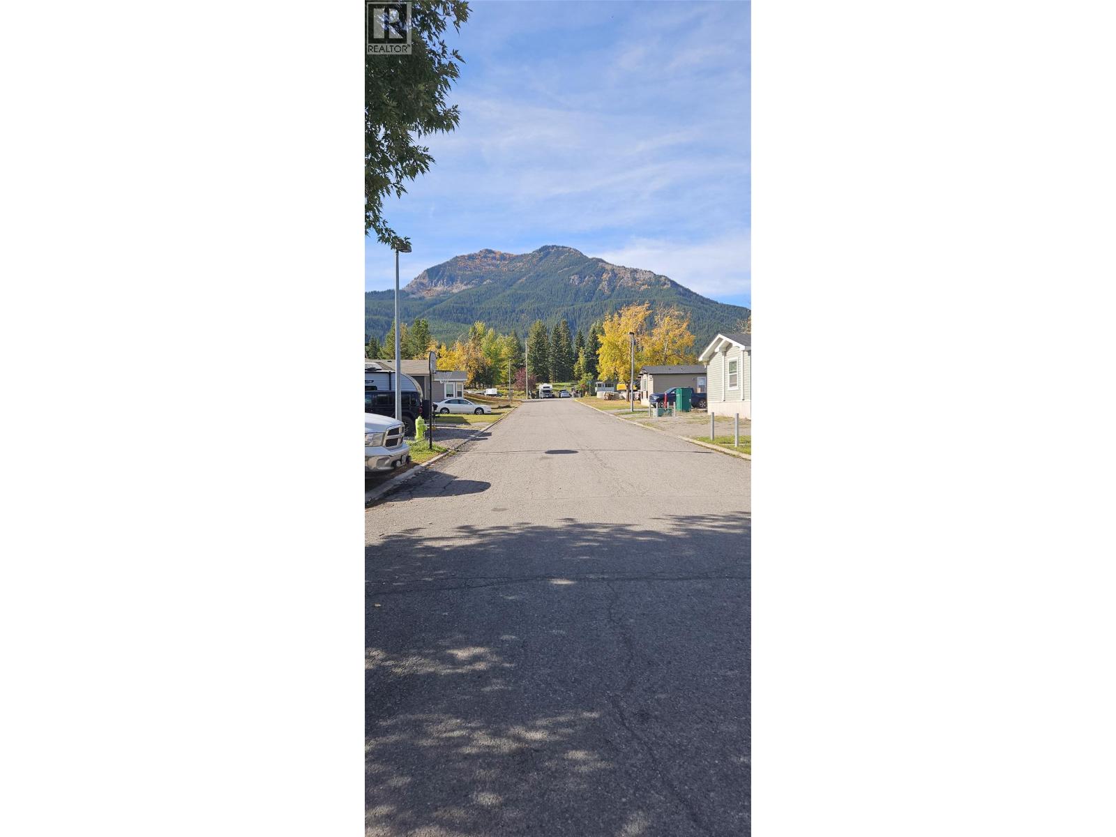 48 Wilderness Heights Drive, Elkford, British Columbia  V0B 1H0 - Photo 27 - 10402459
