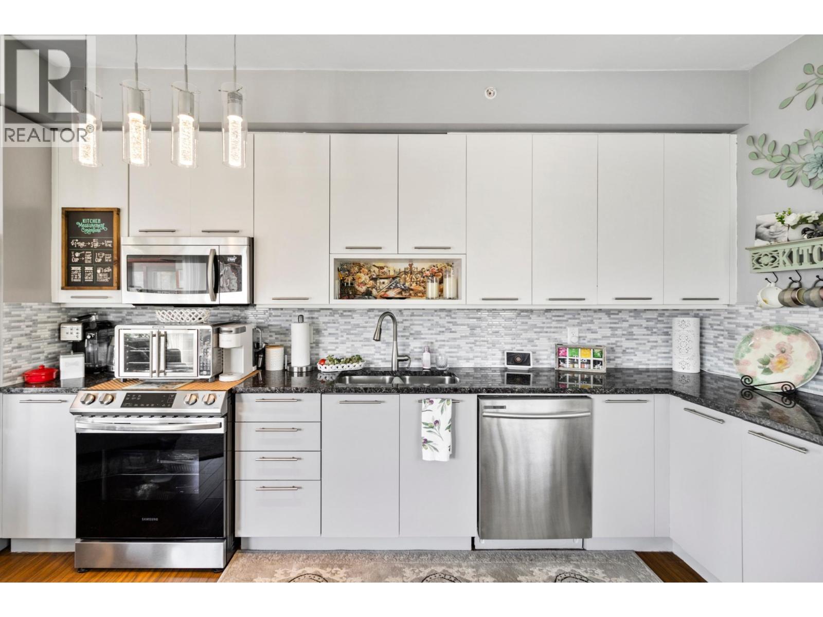 1030 Talasa Way Unit# 2413, Kamloops, British Columbia  V2H 0C3 - Photo 4 - 10403321