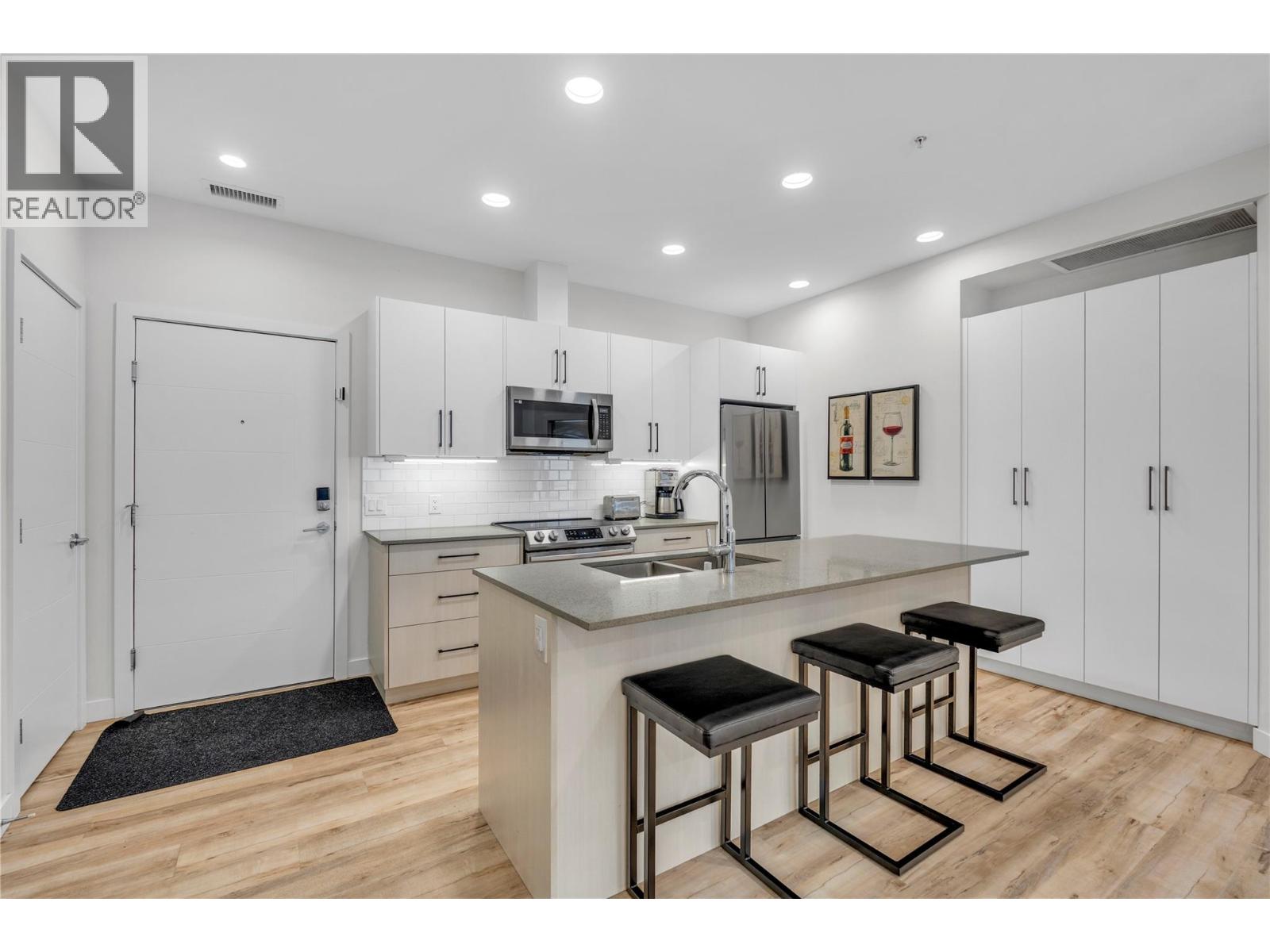 13417 Lakeshore Drive Unit# 113, Summerland, British Columbia  V0H 1Z1 - Photo 2 - 10403344