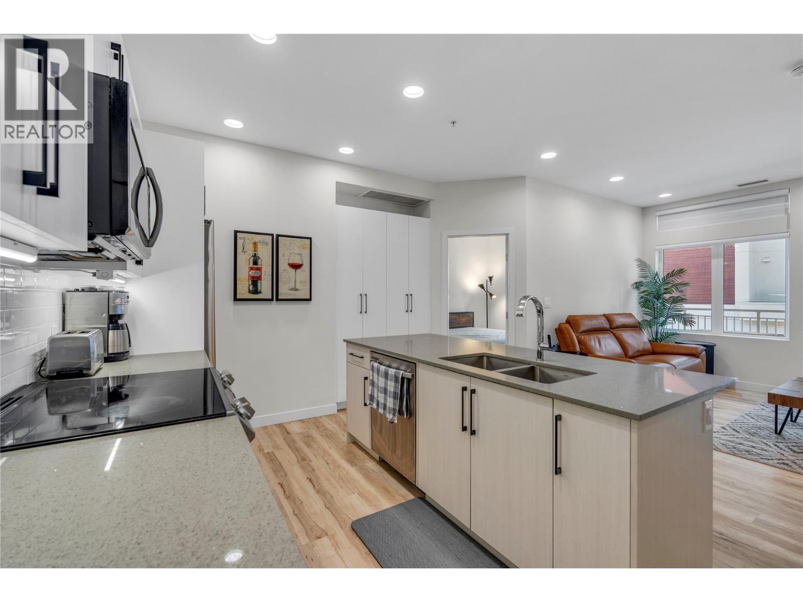 13417 Lakeshore Drive Unit# 113, Summerland, British Columbia  V0H 1Z1 - Photo 3 - 10403344