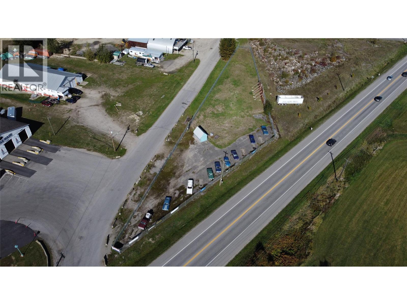 1310 Trans Canada Highway, Sicamous, British Columbia  V0E 2V0 - Photo 16 - 10402844