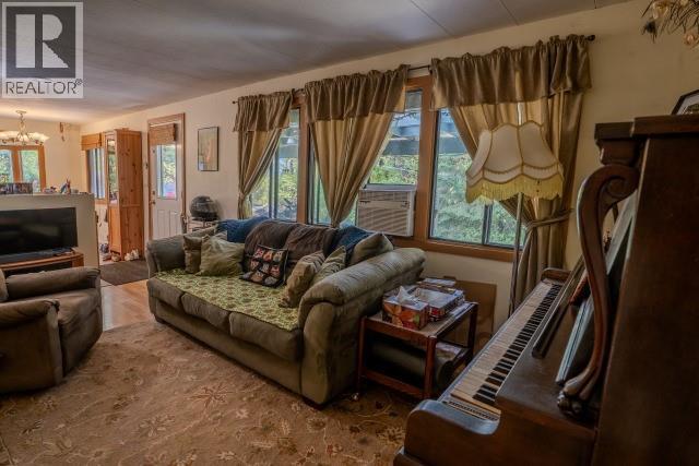 2701 Leecrest Road, Nelson, British Columbia  V1L 6L1 - Photo 13 - 10403263