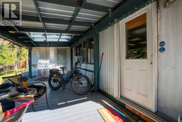 2701 Leecrest Road, Nelson, British Columbia  V1L 6L1 - Photo 7 - 10403263