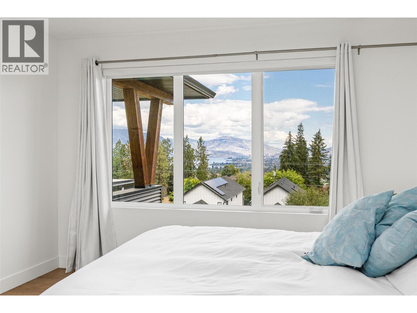 769 & 771 Barnaby Road, Kelowna, British Columbia  V1W 4N9 - Photo 35 - 10396273