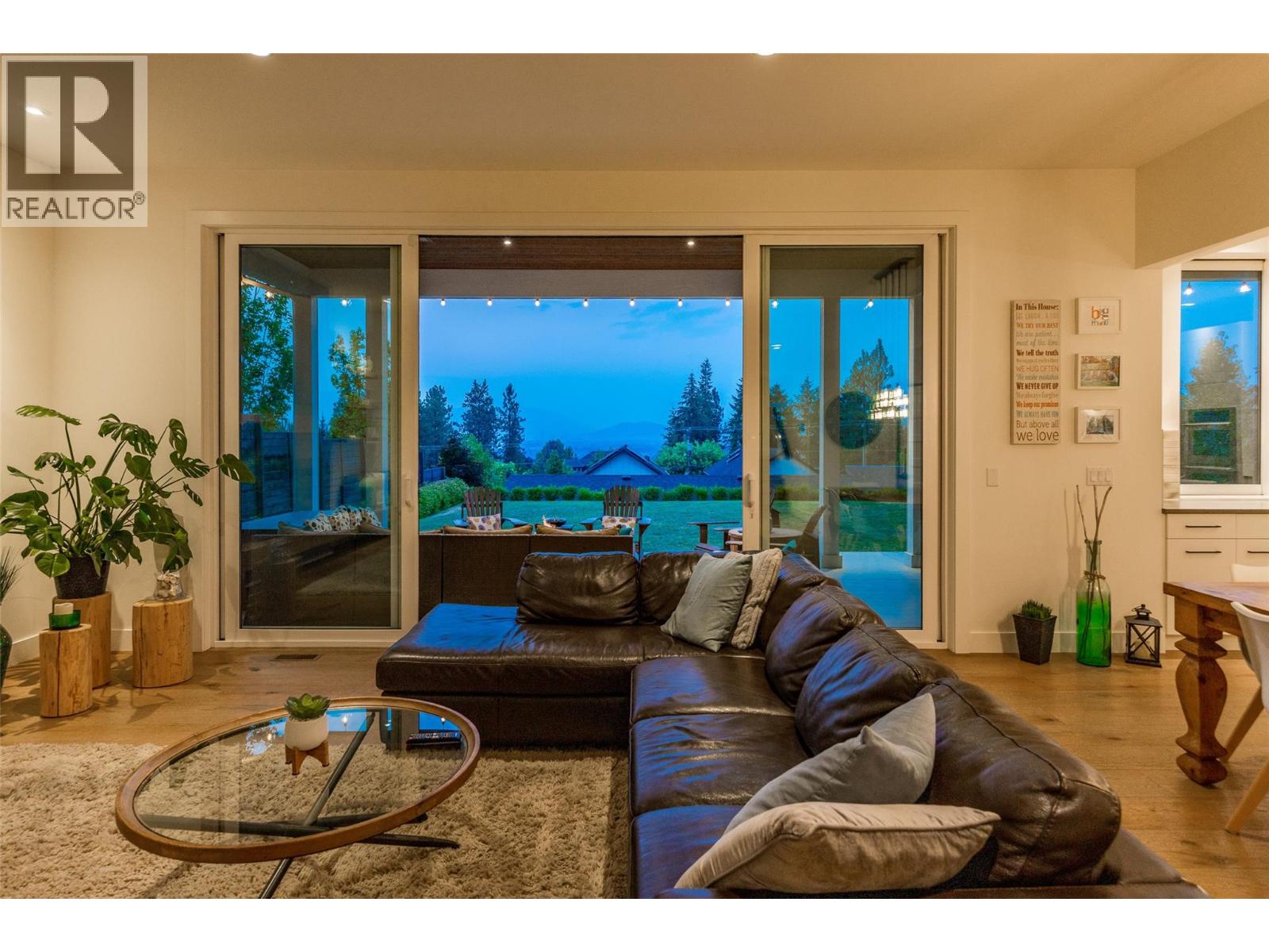 769 & 771 Barnaby Road, Kelowna, British Columbia  V1W 4N9 - Photo 88 - 10396273