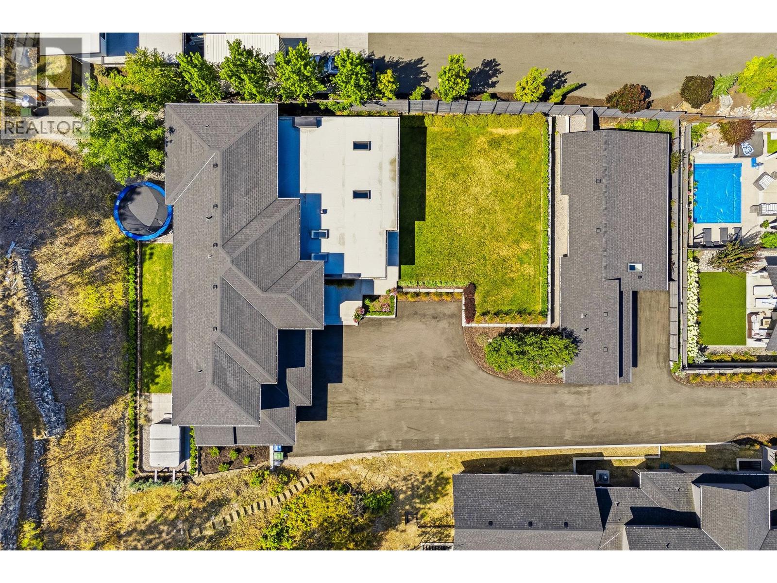 769 & 771 Barnaby Road, Kelowna, British Columbia  V1W 4N9 - Photo 95 - 10396273