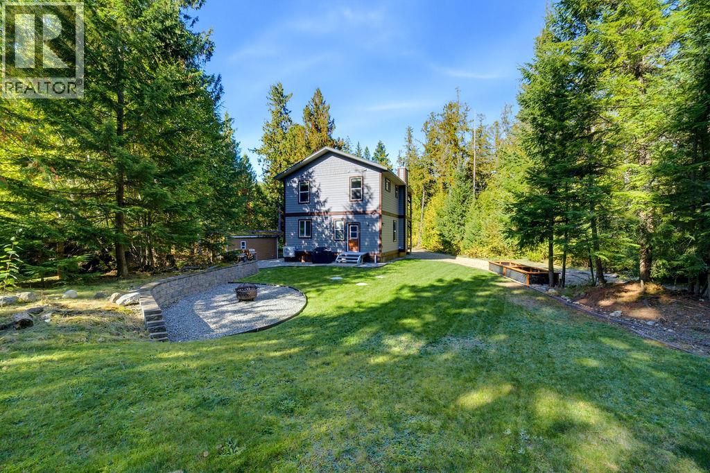 686 Swanbeach Road, Swansea Point, British Columbia  V0E 2K2 - Photo 43 - 10402430