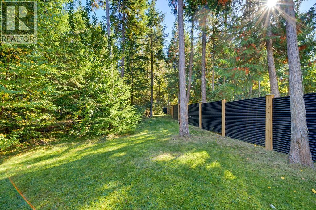 686 Swanbeach Road, Swansea Point, British Columbia  V0E 2K2 - Photo 44 - 10402430