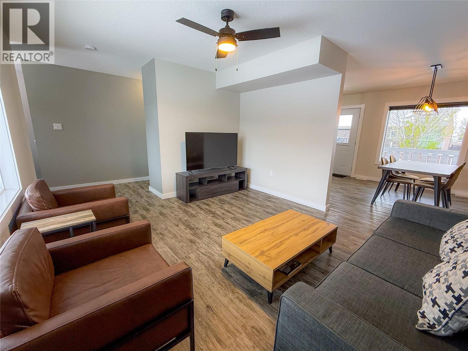 1541 / 1543 Loran Drive, Dawson Creek, British Columbia  V1G 1B7 - Photo 2 - 10403347