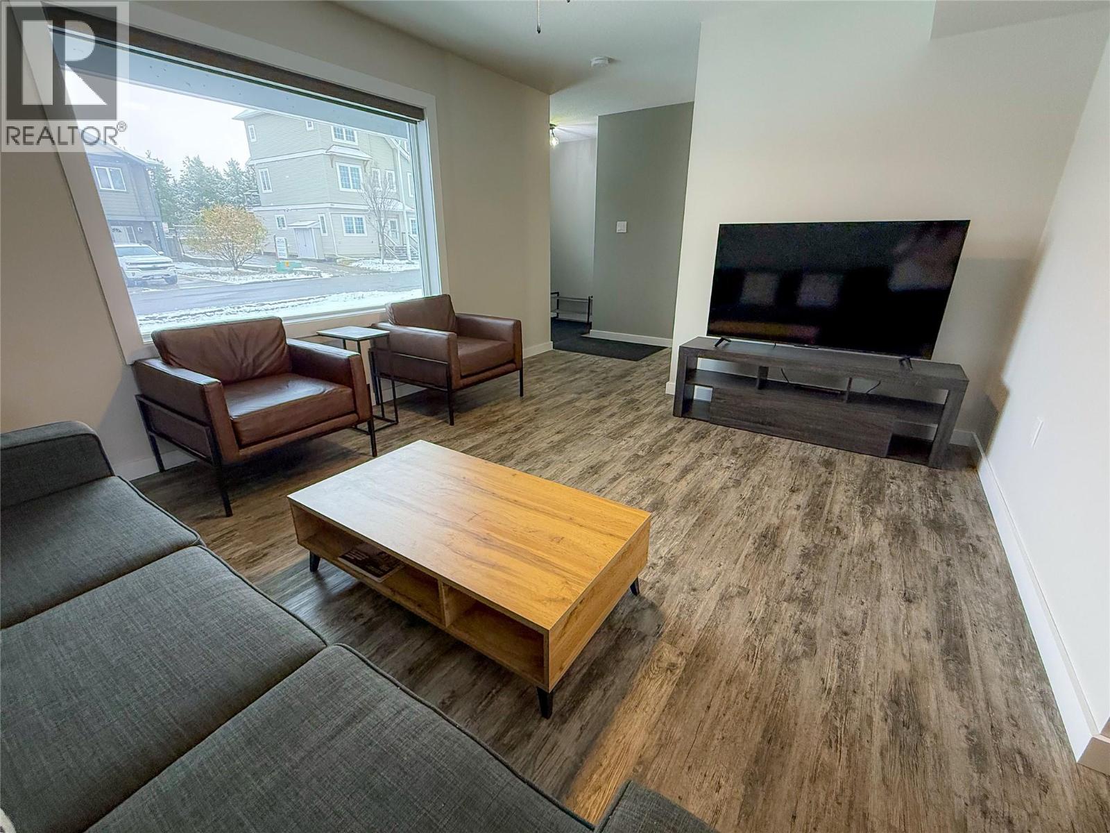 1541 / 1543 Loran Drive, Dawson Creek, British Columbia  V1G 1B7 - Photo 3 - 10403347