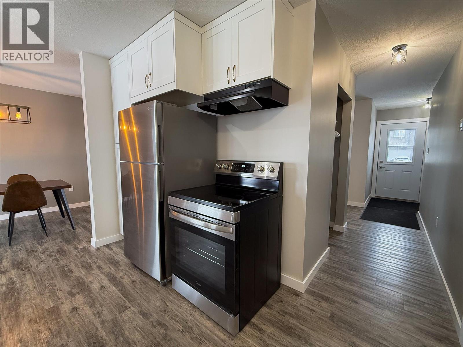 1541 / 1543 Loran Drive, Dawson Creek, British Columbia  V1G 1B7 - Photo 9 - 10403347