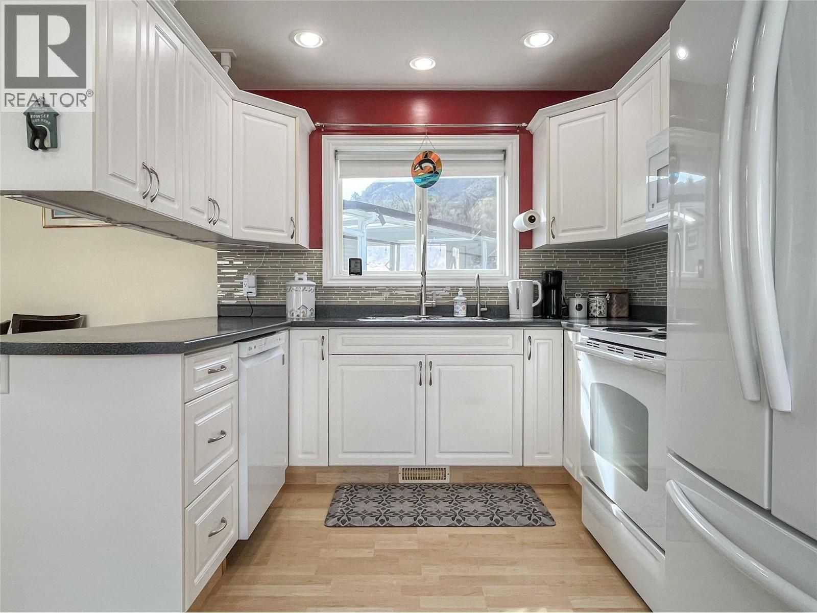 9410 115th Street Unit# 12, Osoyoos, British Columbia  V0H 1V5 - Photo 7 - 10403252