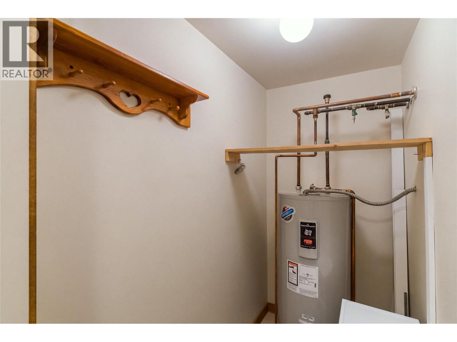 9802 Silver Star Road Unit# 204, Silver Star, British Columbia  V1B 3W9 - Photo 19 - 10403125