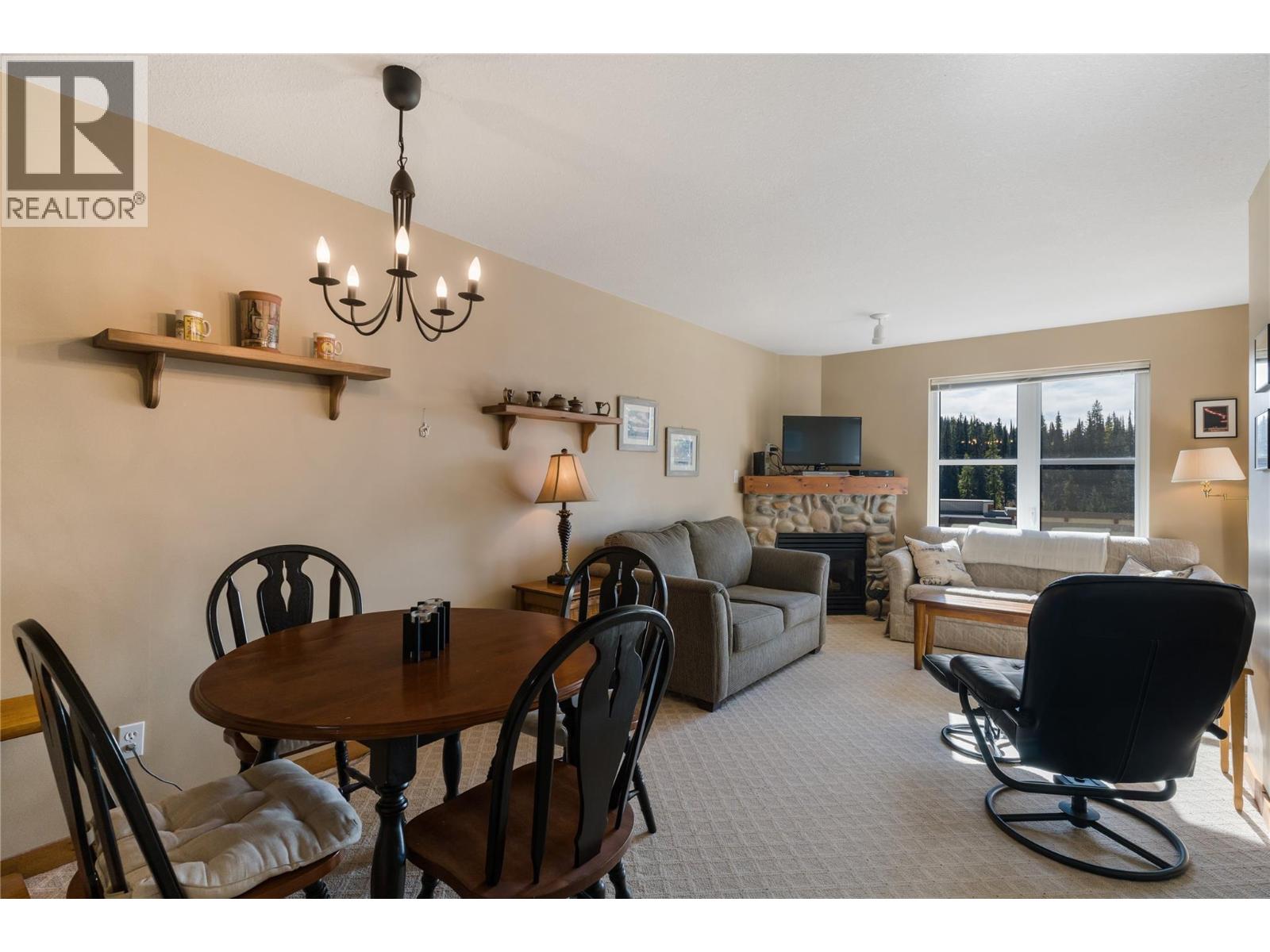 9802 Silver Star Road Unit# 204, Silver Star, British Columbia  V1B 3W9 - Photo 2 - 10403125