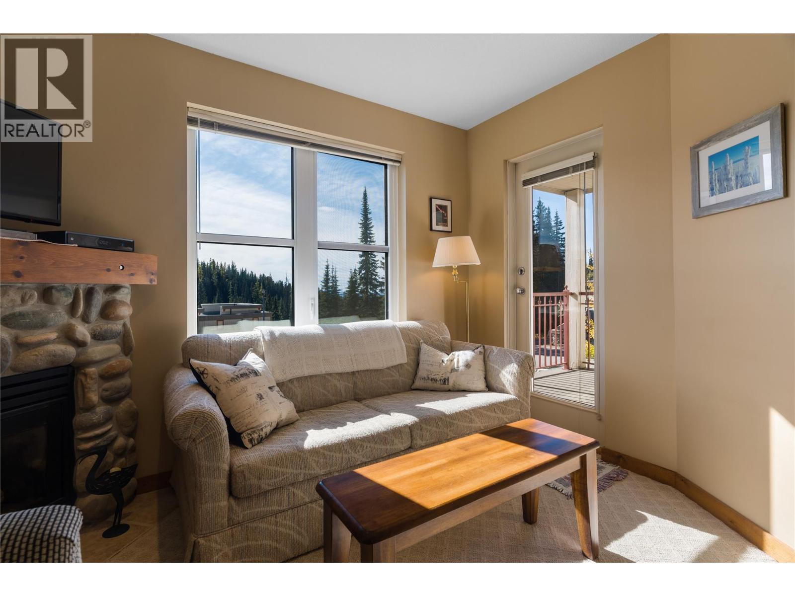 9802 Silver Star Road Unit# 204, Silver Star, British Columbia  V1B 3W9 - Photo 5 - 10403125