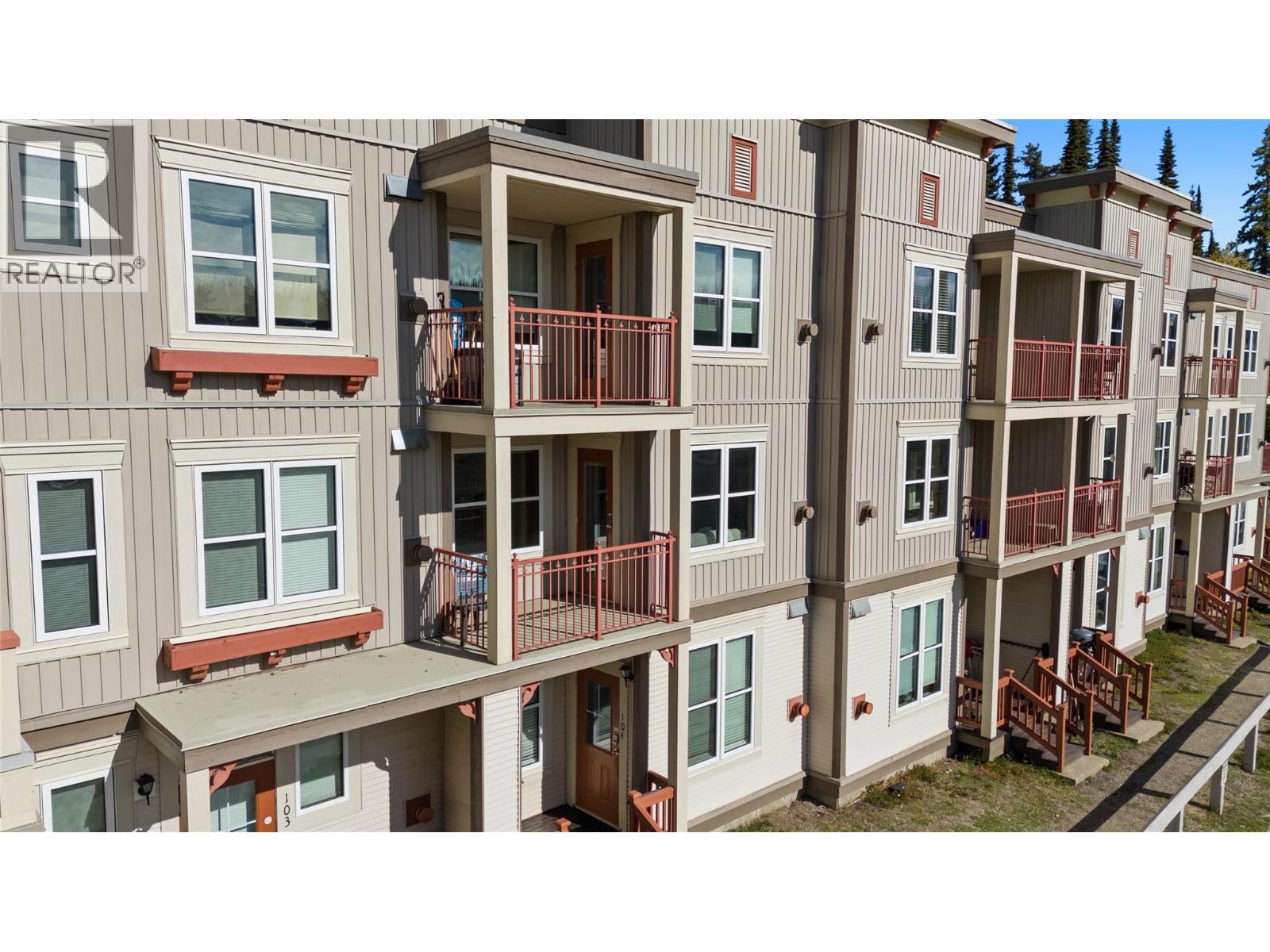 9802 Silver Star Road Unit# 204, Silver Star, British Columbia  V1B 3W9 - Photo 8 - 10403125