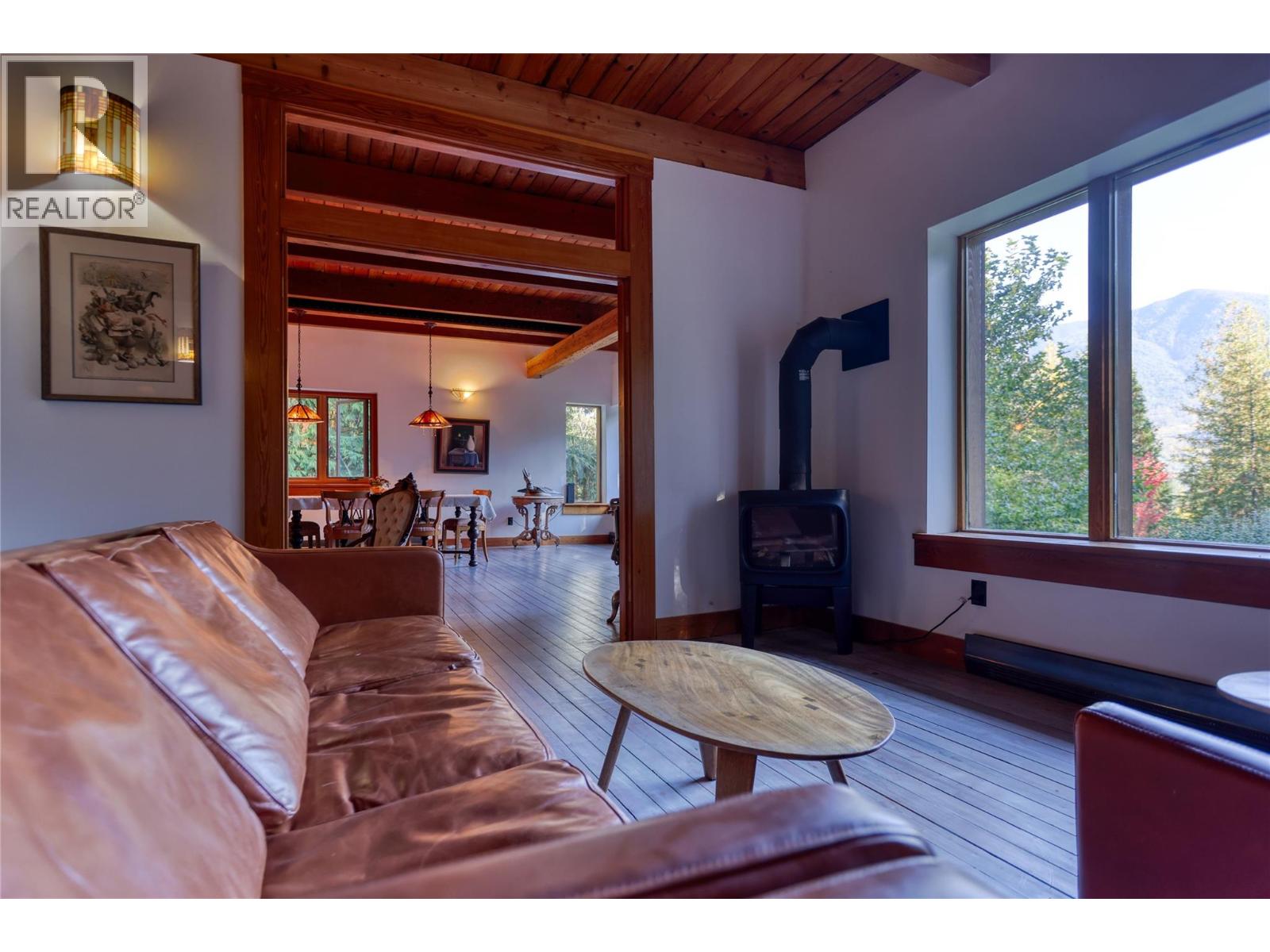 7025 Beggs Road, Nelson, British Columbia  V1L 5P6 - Photo 13 - 10403009