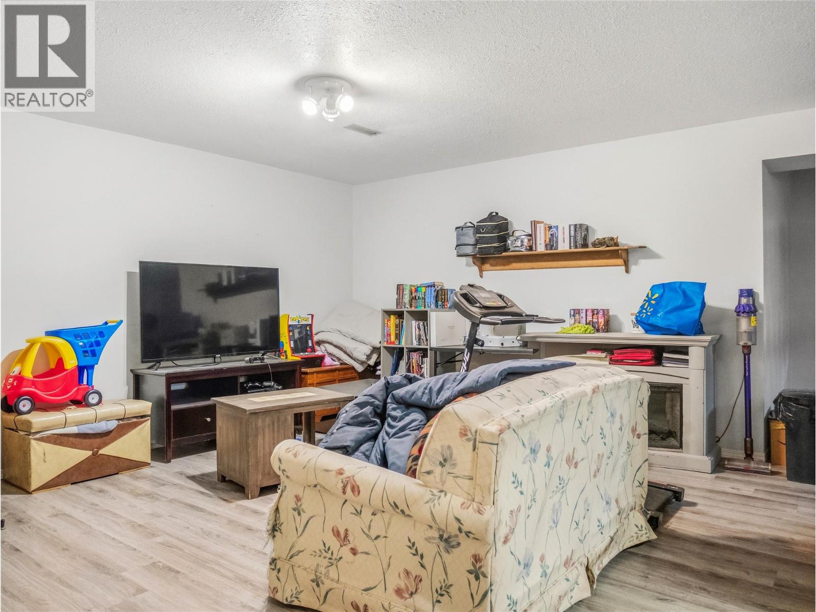 10704 Briarwood Crescent, Dawson Creek, British Columbia  V1G 4M9 - Photo 38 - 10403359