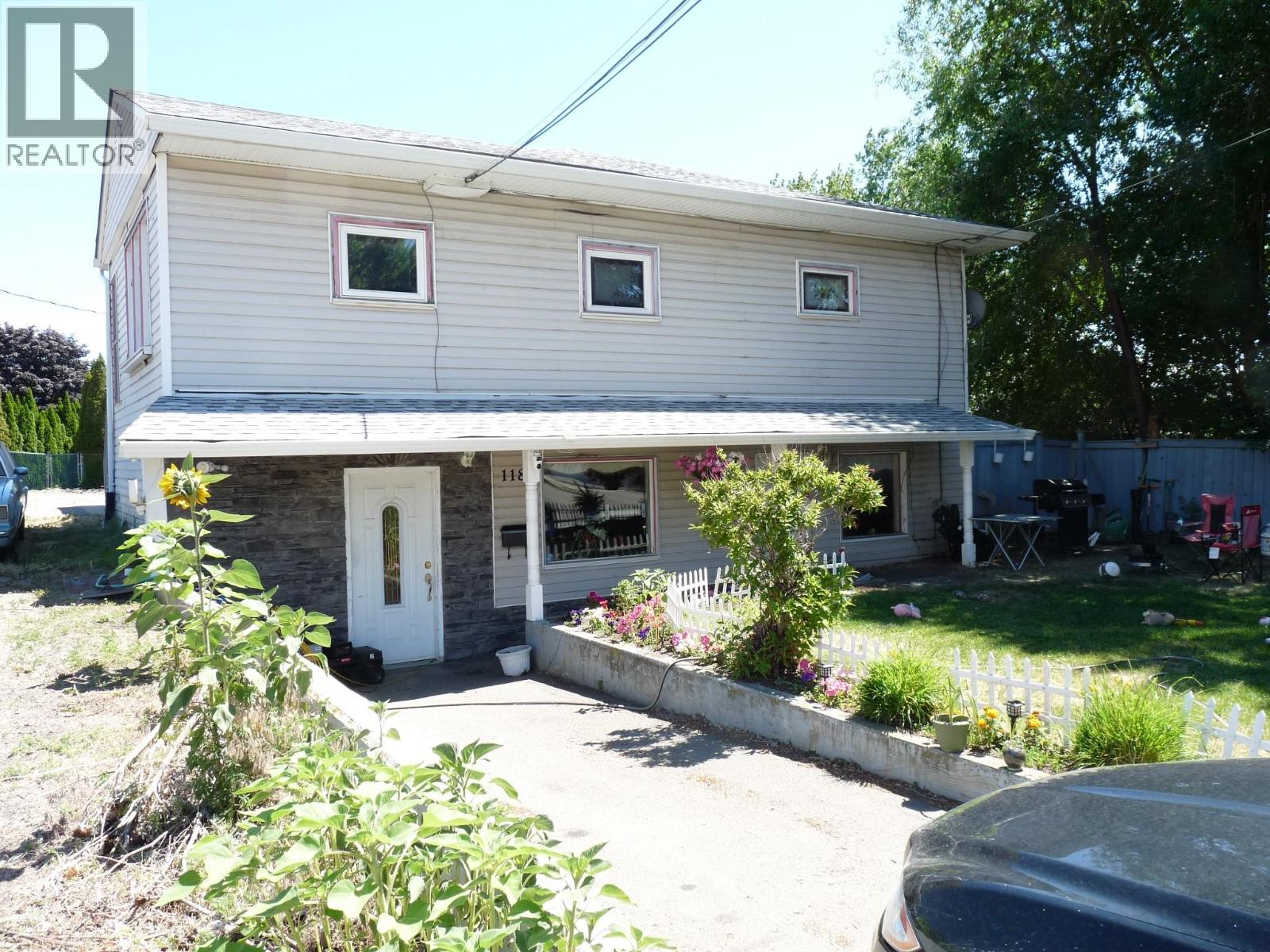1160 Meadow Lane 1185 Demonte Street, Kamloops, British Columbia  V2B 5N6 - Photo 2 - 10403357