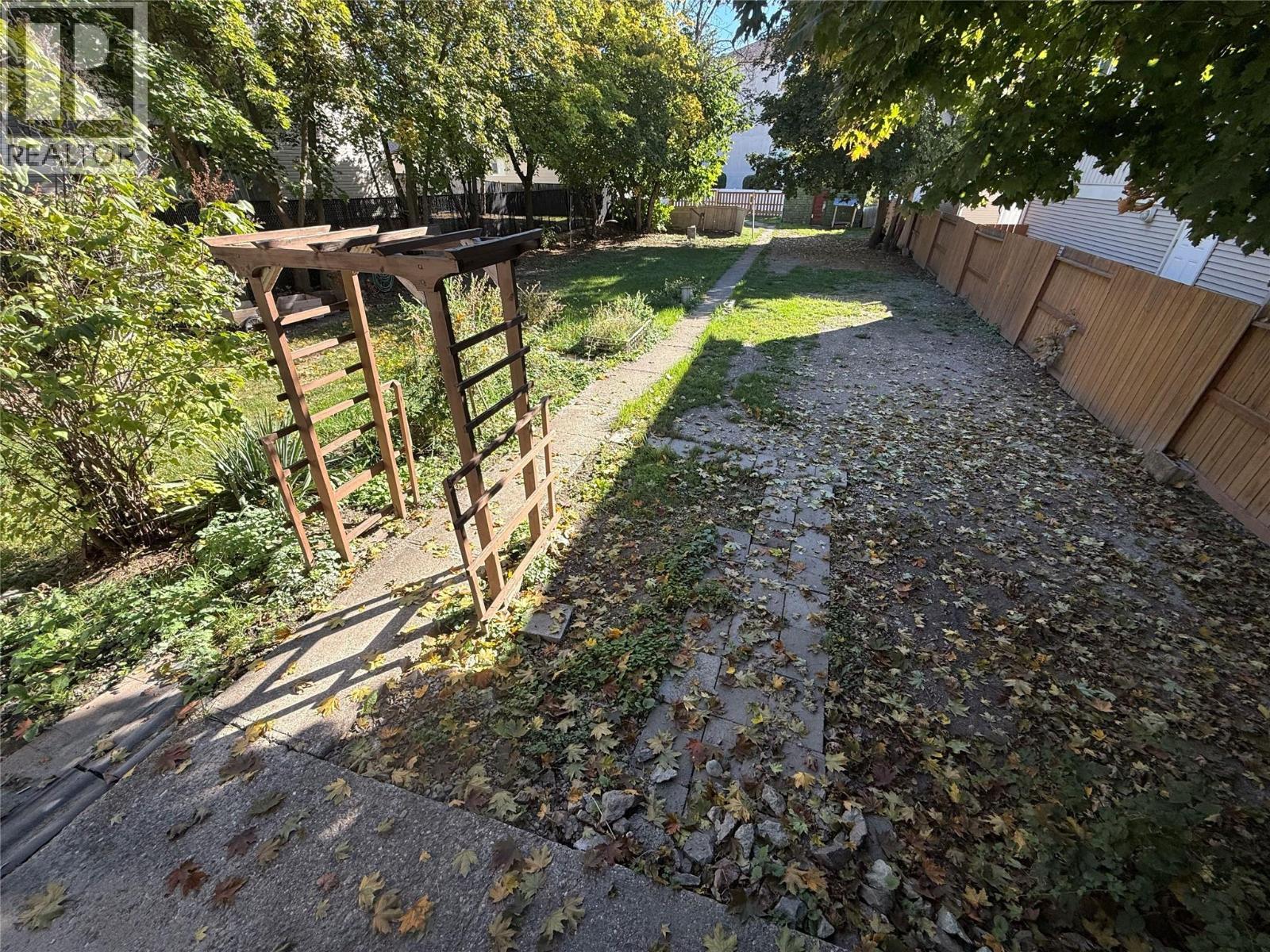 3802 32 Avenue, Vernon, British Columbia  V1T 2N3 - Photo 7 - 10403296