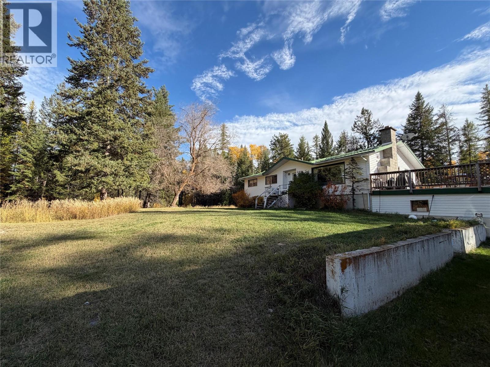 8444 Highway 95a, Kimberley, British Columbia  V1A 3L6 - Photo 2 - 10403199