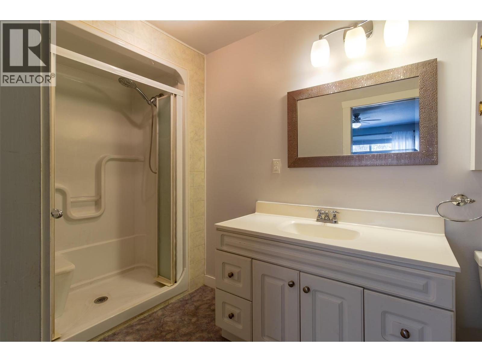 1207 Pinyon Road, Sparwood, British Columbia  V0B 2G2 - Photo 17 - 10403027