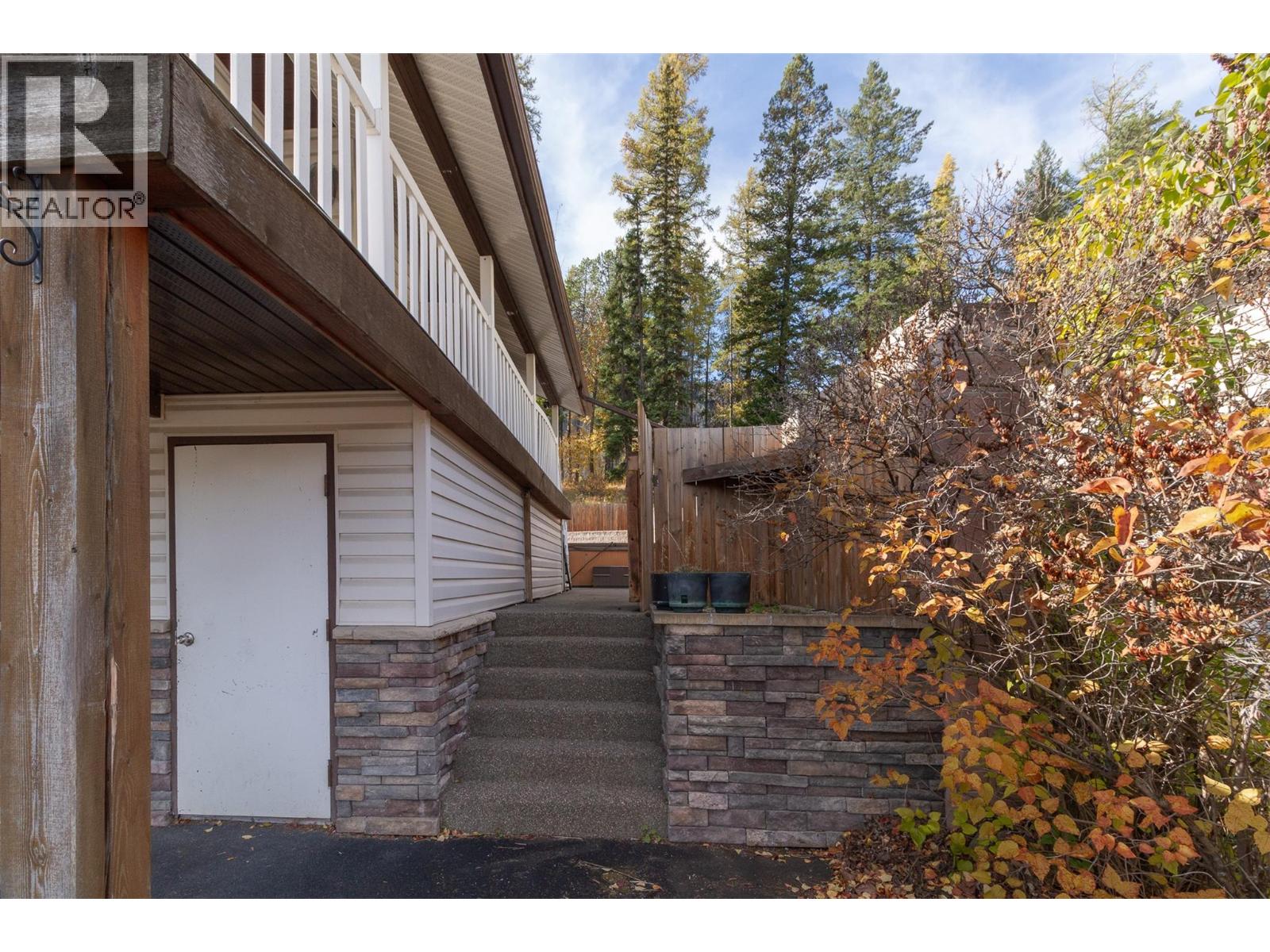 1207 Pinyon Road, Sparwood, British Columbia  V0B 2G2 - Photo 32 - 10403027