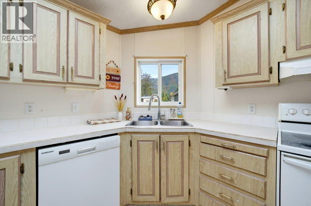 2930 Brown Road Sw Unit# 22, Salmon Arm, British Columbia  V1E 3K3 - Photo 17 - 10403154