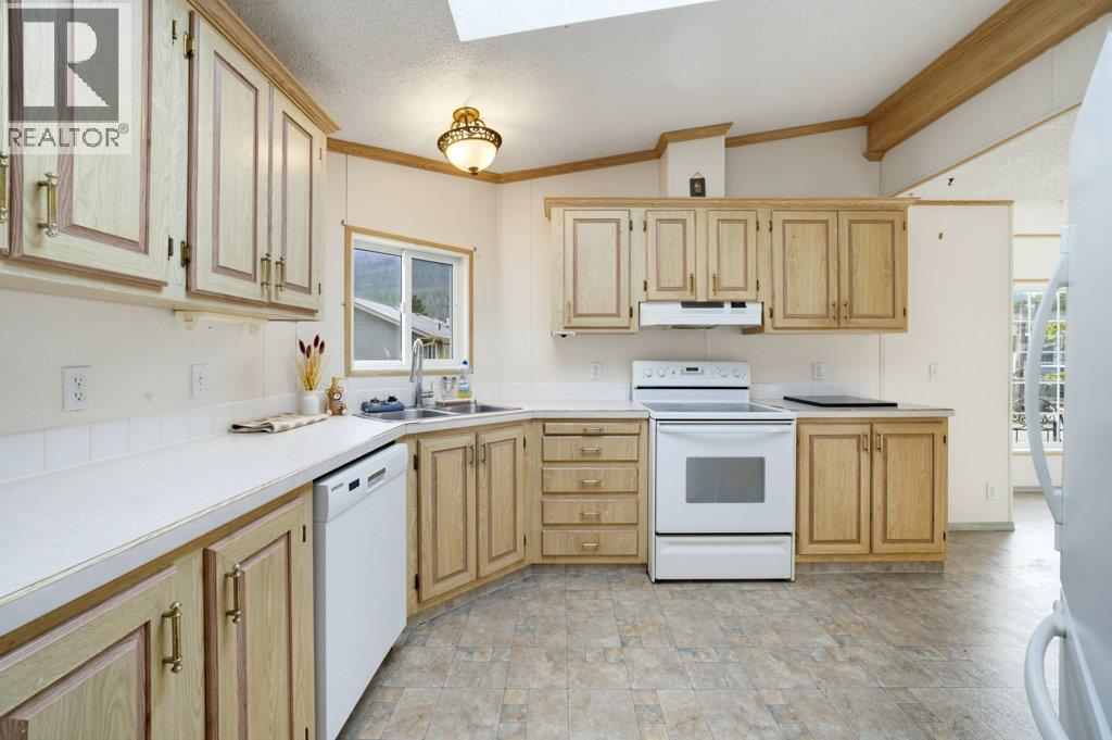 2930 Brown Road Sw Unit# 22, Salmon Arm, British Columbia  V1E 3K3 - Photo 21 - 10403154