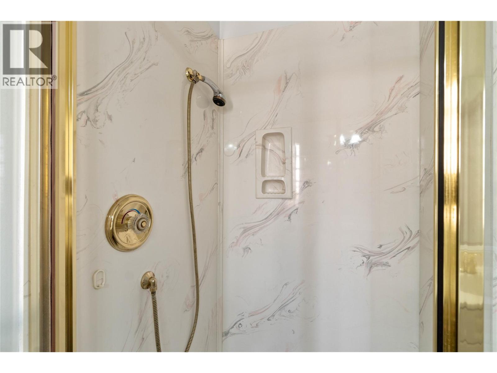 15 Hudson's Bay Trail Unit# 803, Kamloops, British Columbia  V2C 6S6 - Photo 24 - 10402991