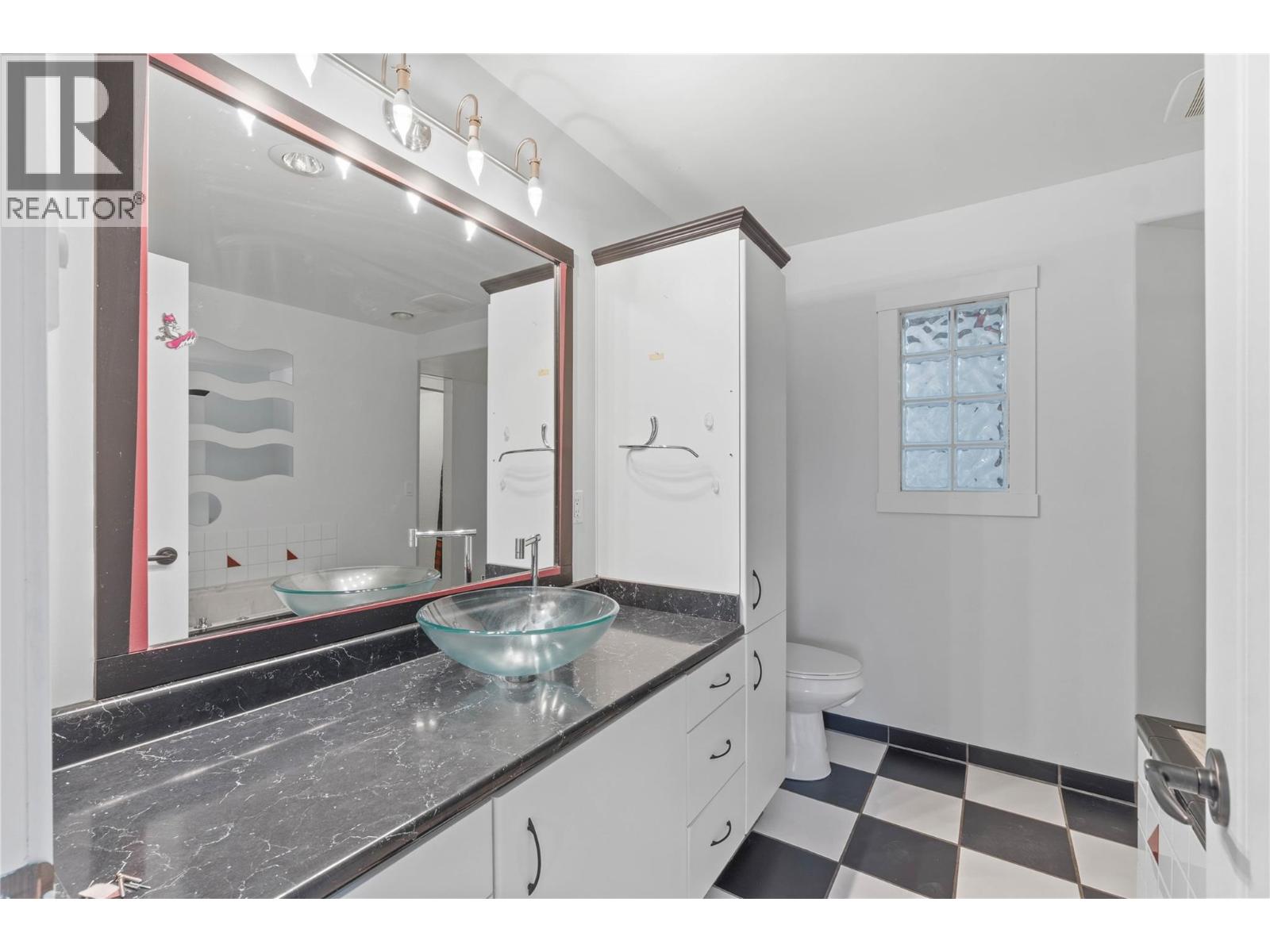 15 Hudson's Bay Trail Unit# 803, Kamloops, British Columbia  V2C 6S6 - Photo 40 - 10402991