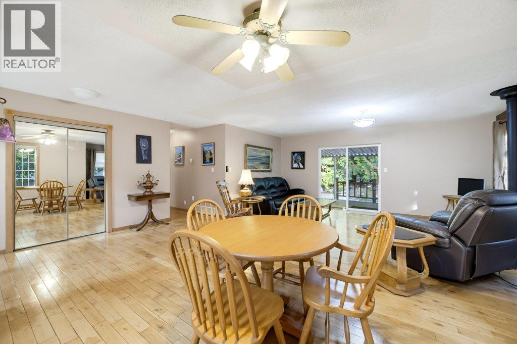 2457 Centennial Drive, Blind Bay, British Columbia  V0E 1H2 - Photo 14 - 10402779
