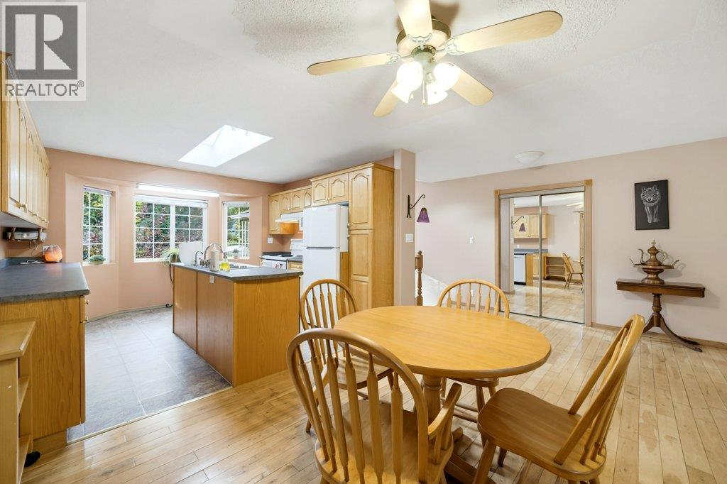 2457 Centennial Drive, Blind Bay, British Columbia  V0E 1H2 - Photo 18 - 10402779