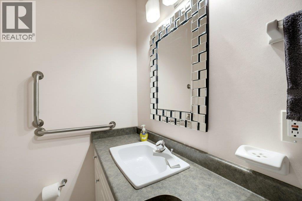 2457 Centennial Drive, Blind Bay, British Columbia  V0E 1H2 - Photo 26 - 10402779