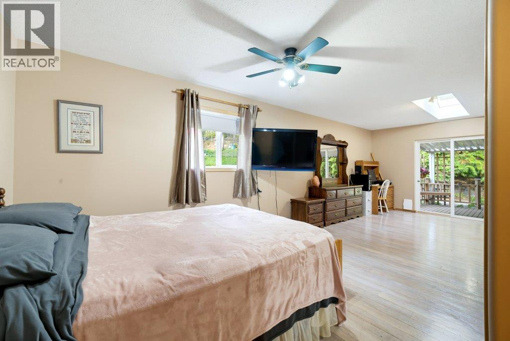 2457 Centennial Drive, Blind Bay, British Columbia  V0E 1H2 - Photo 27 - 10402779
