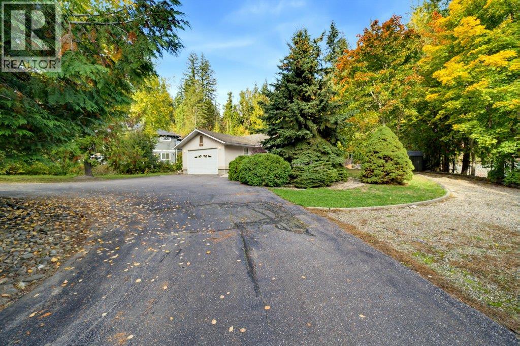 2457 Centennial Drive, Blind Bay, British Columbia  V0E 1H2 - Photo 50 - 10402779