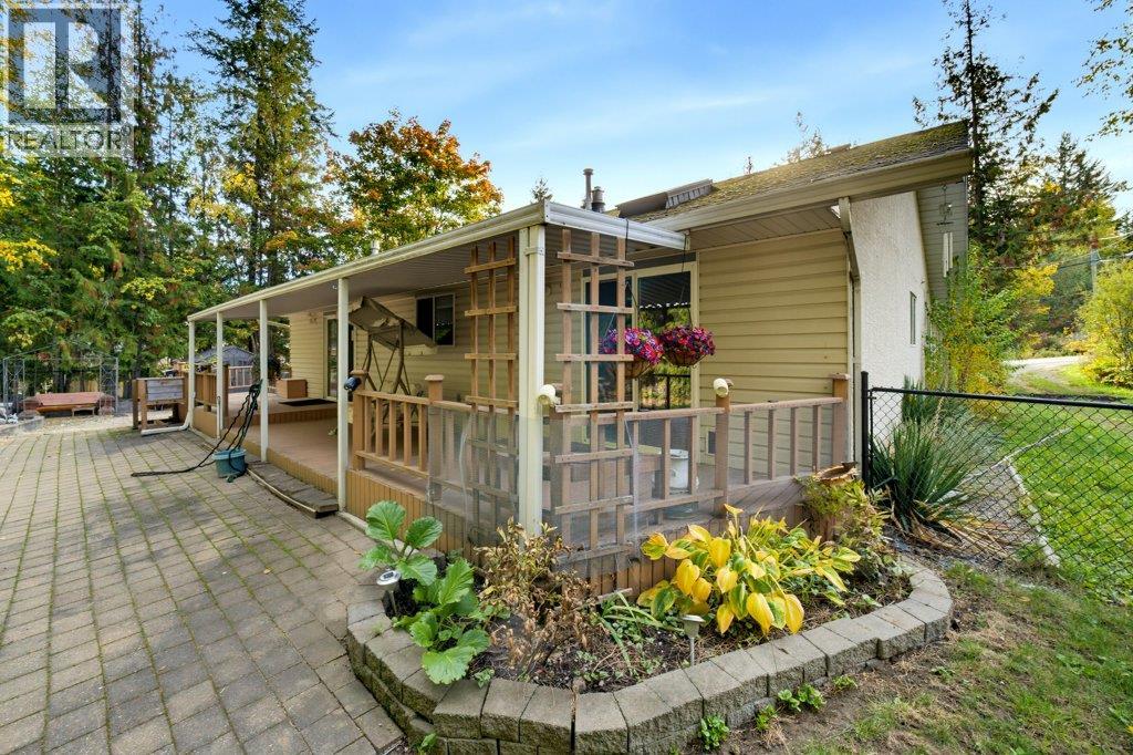 2457 Centennial Drive, Blind Bay, British Columbia  V0E 1H2 - Photo 75 - 10402779