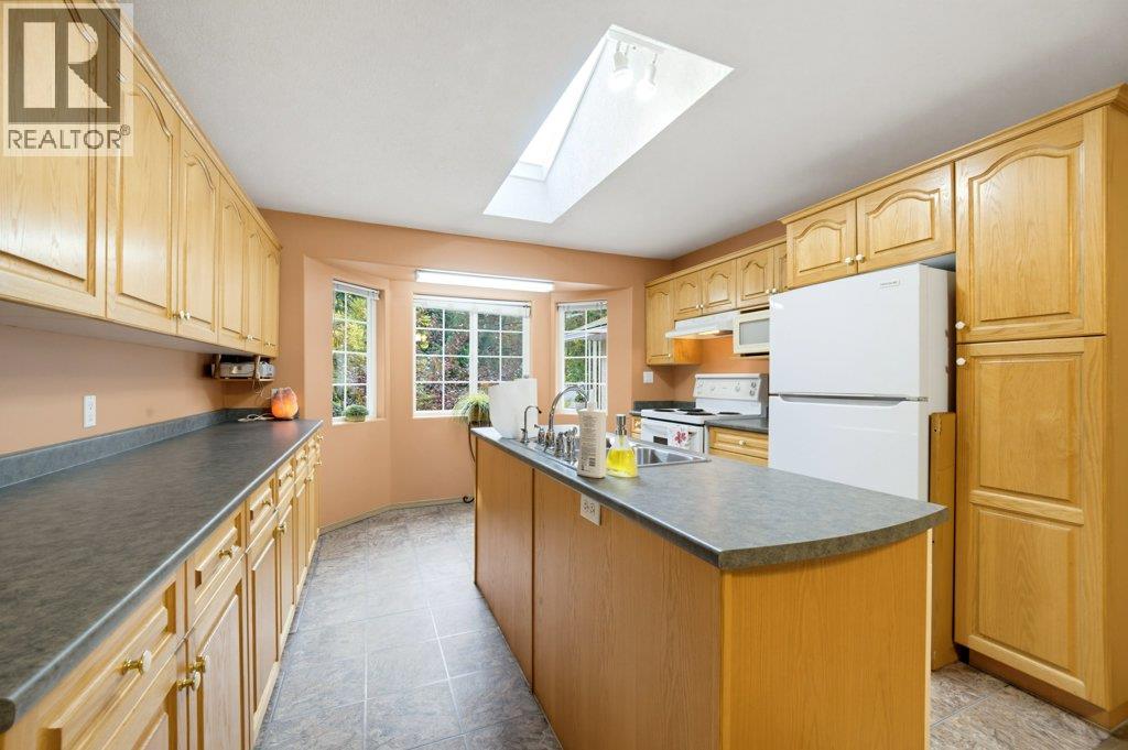 2457 Centennial Drive, Blind Bay, British Columbia  V0E 1H2 - Photo 9 - 10402779