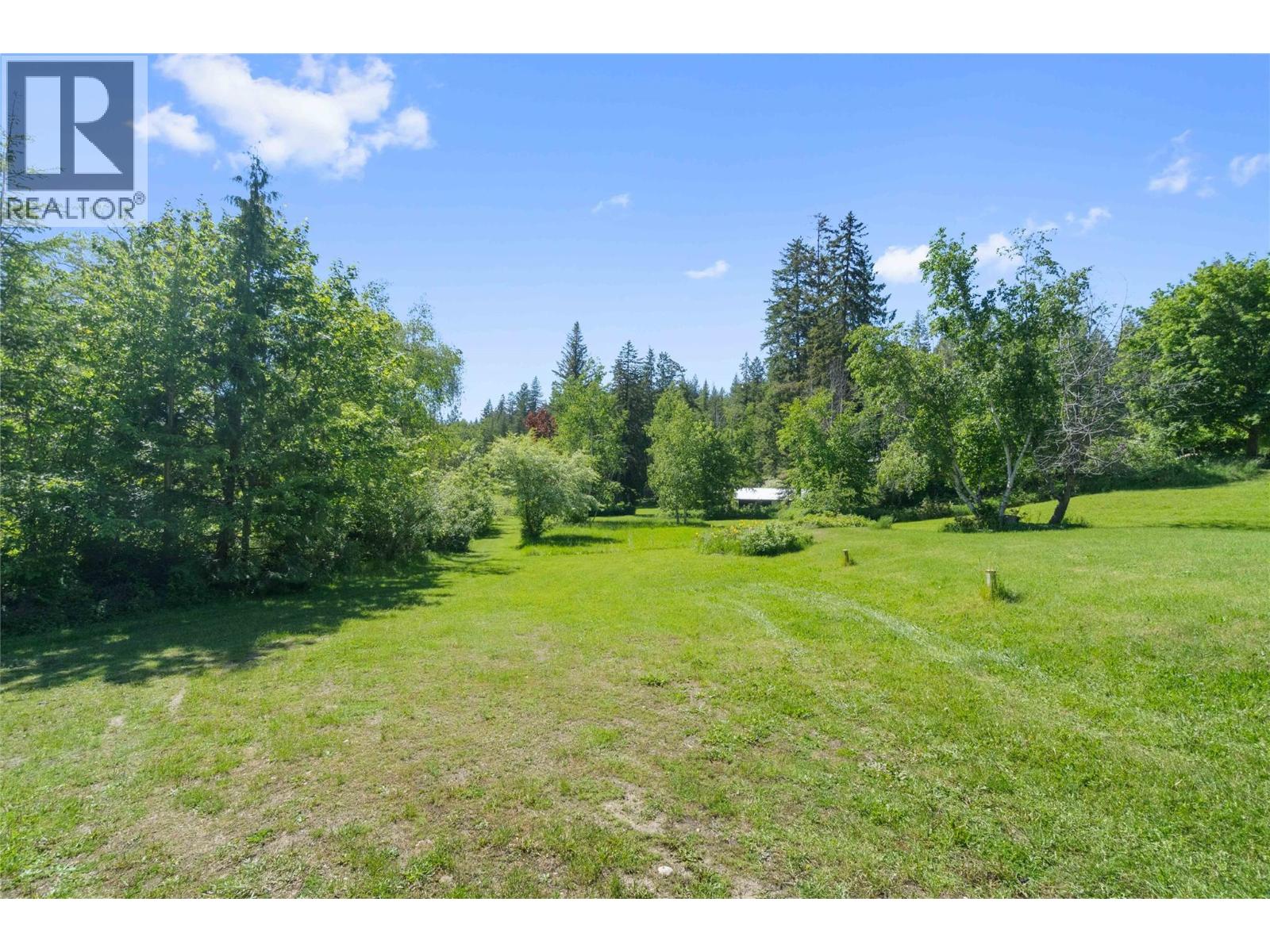 769 & 771 Gardom Lake Road, Enderby, British Columbia  V0E 1V3 - Photo 10 - 10402777
