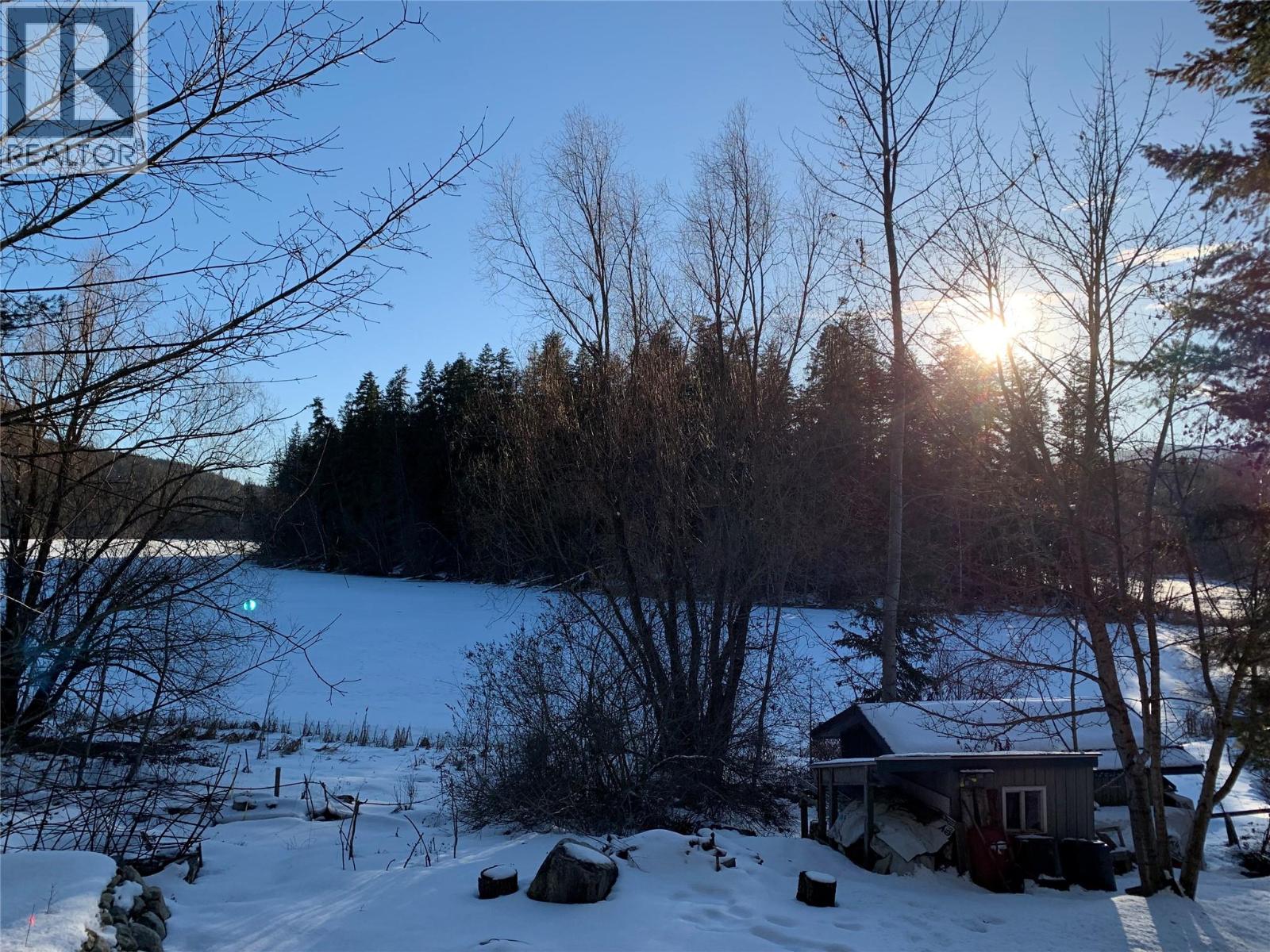 769 & 771 Gardom Lake Road, Enderby, British Columbia  V0E 1V3 - Photo 8 - 10402777