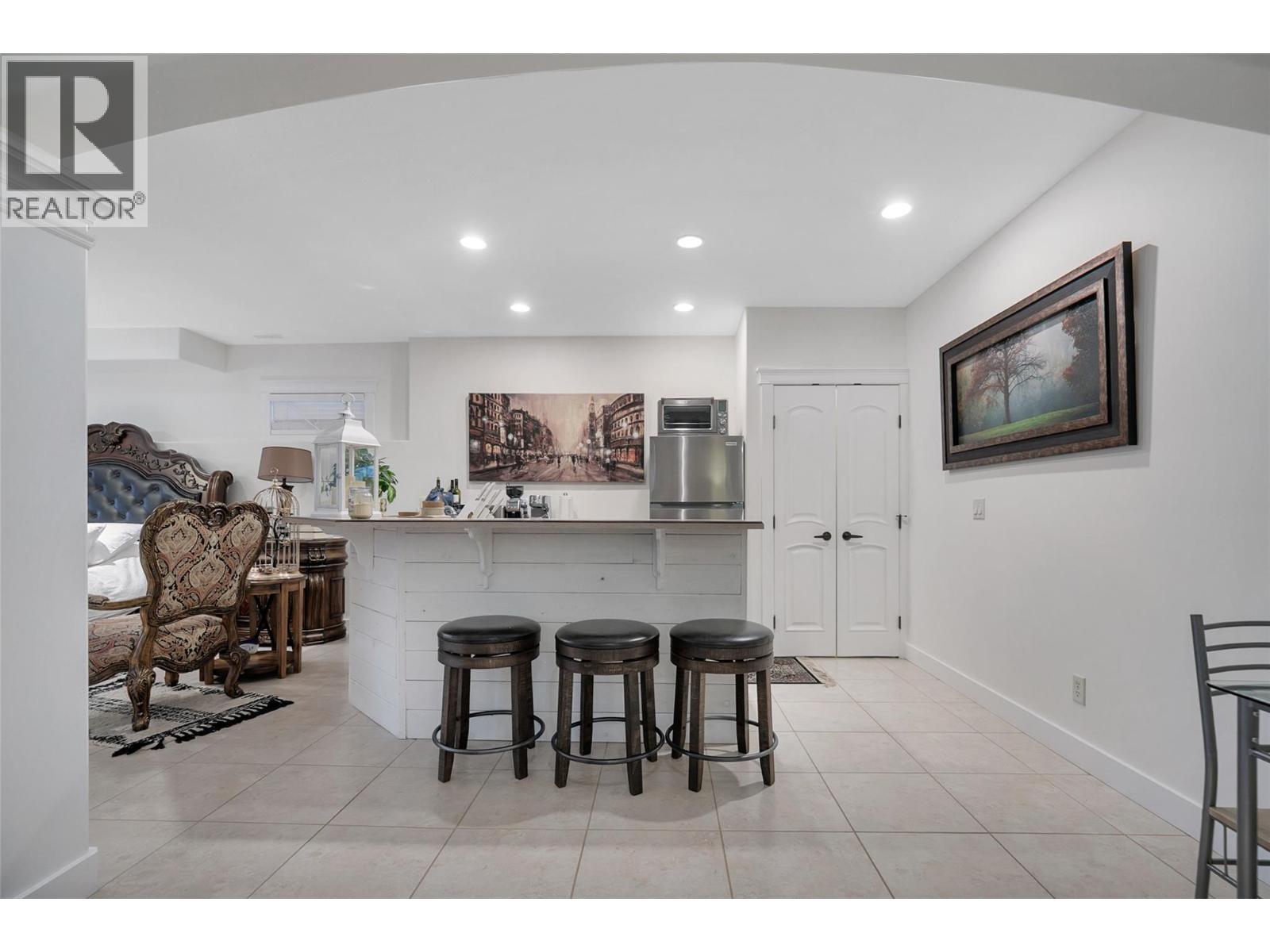 1981 Capistrano Drive, Kelowna, British Columbia  V1V 2N1 - Photo 40 - 10403372