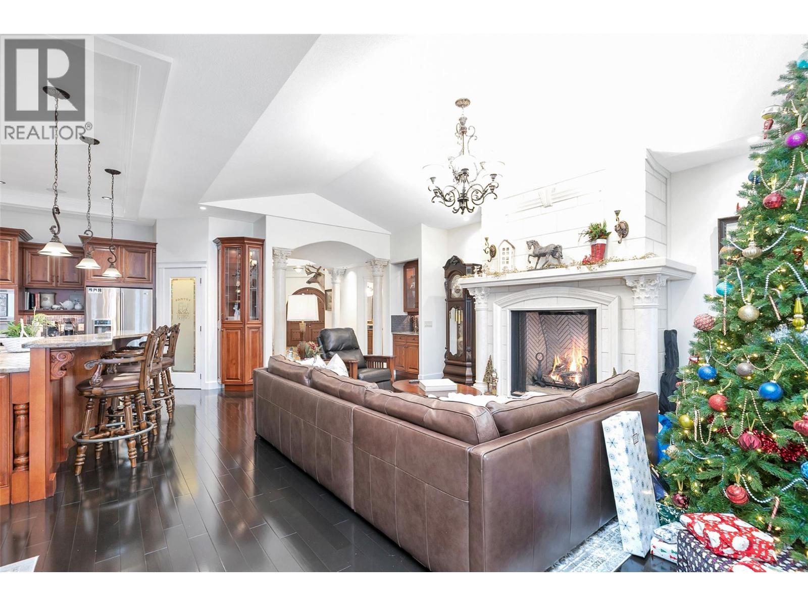 1981 Capistrano Drive, Kelowna, British Columbia  V1V 2N1 - Photo 5 - 10403372