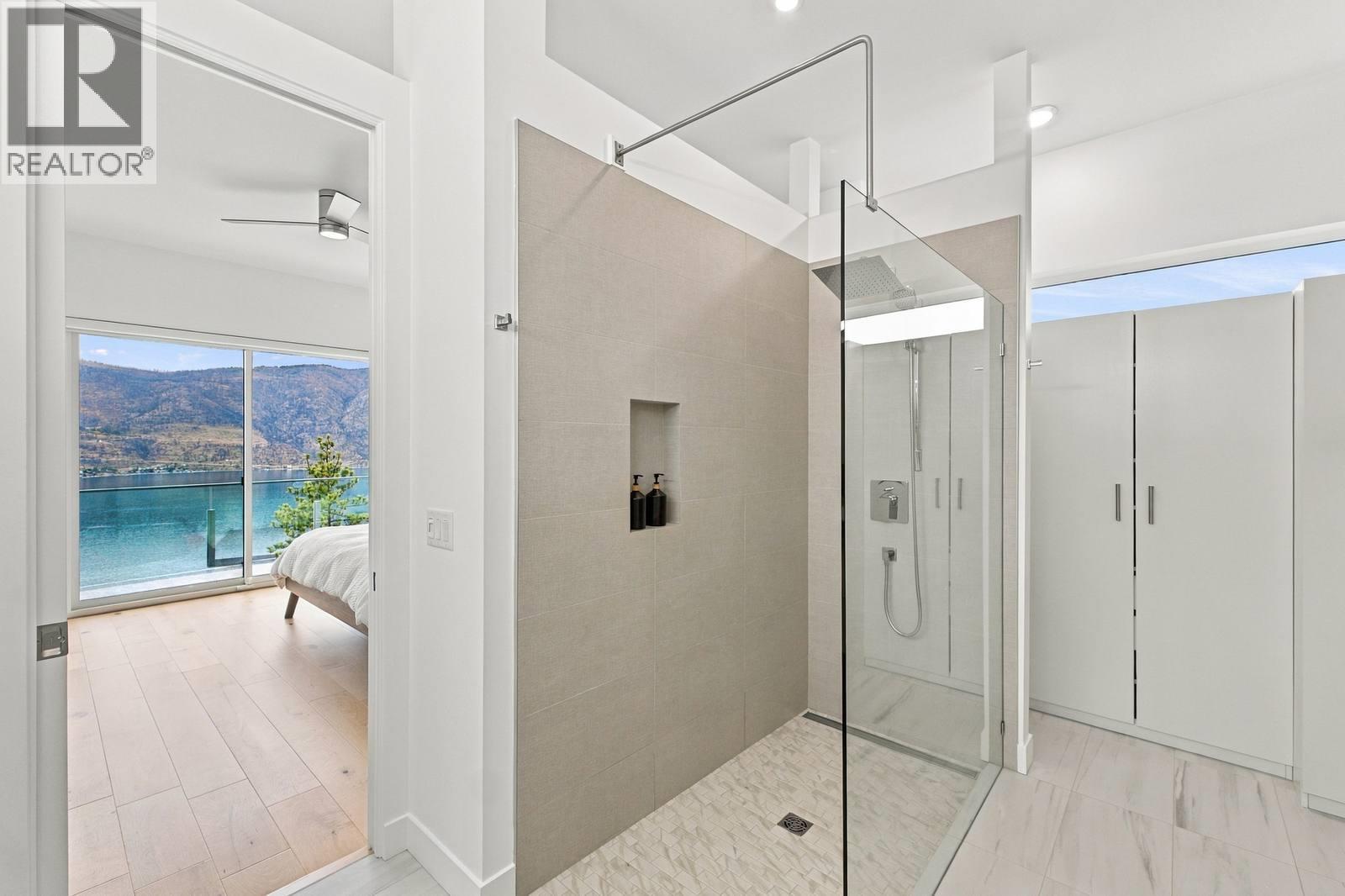 3671 Mckinley Beach Drive, Kelowna, British Columbia  V1V 3G2 - Photo 37 - 10403327
