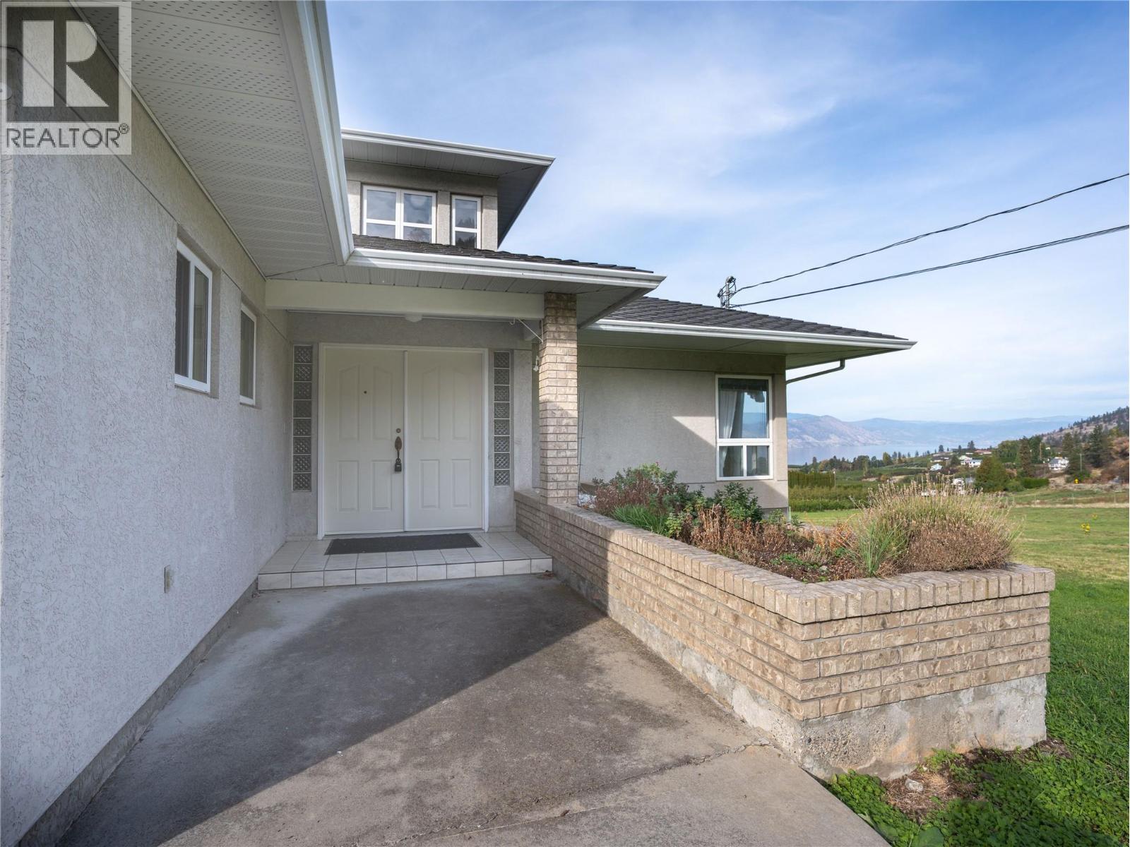 3925 North Naramata Road, Naramata, British Columbia  V0H 1N1 - Photo 3 - 10403110