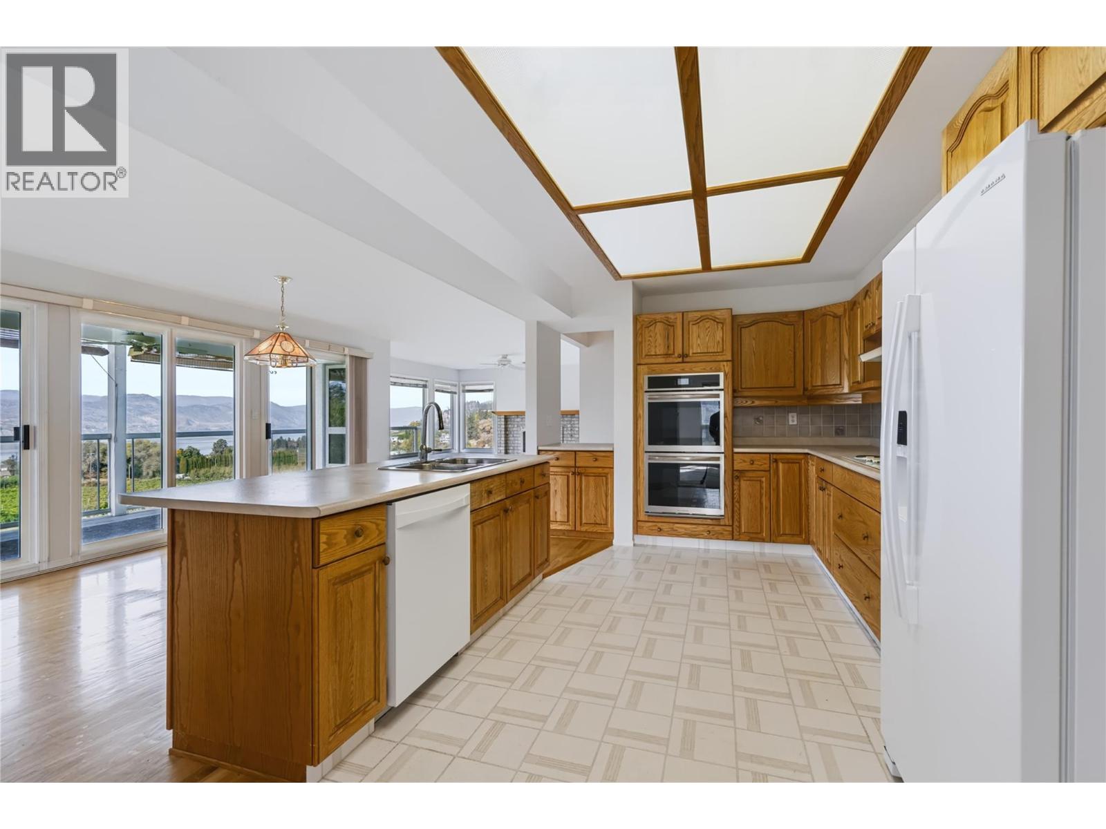 3925 North Naramata Road, Naramata, British Columbia  V0H 1N1 - Photo 5 - 10403110