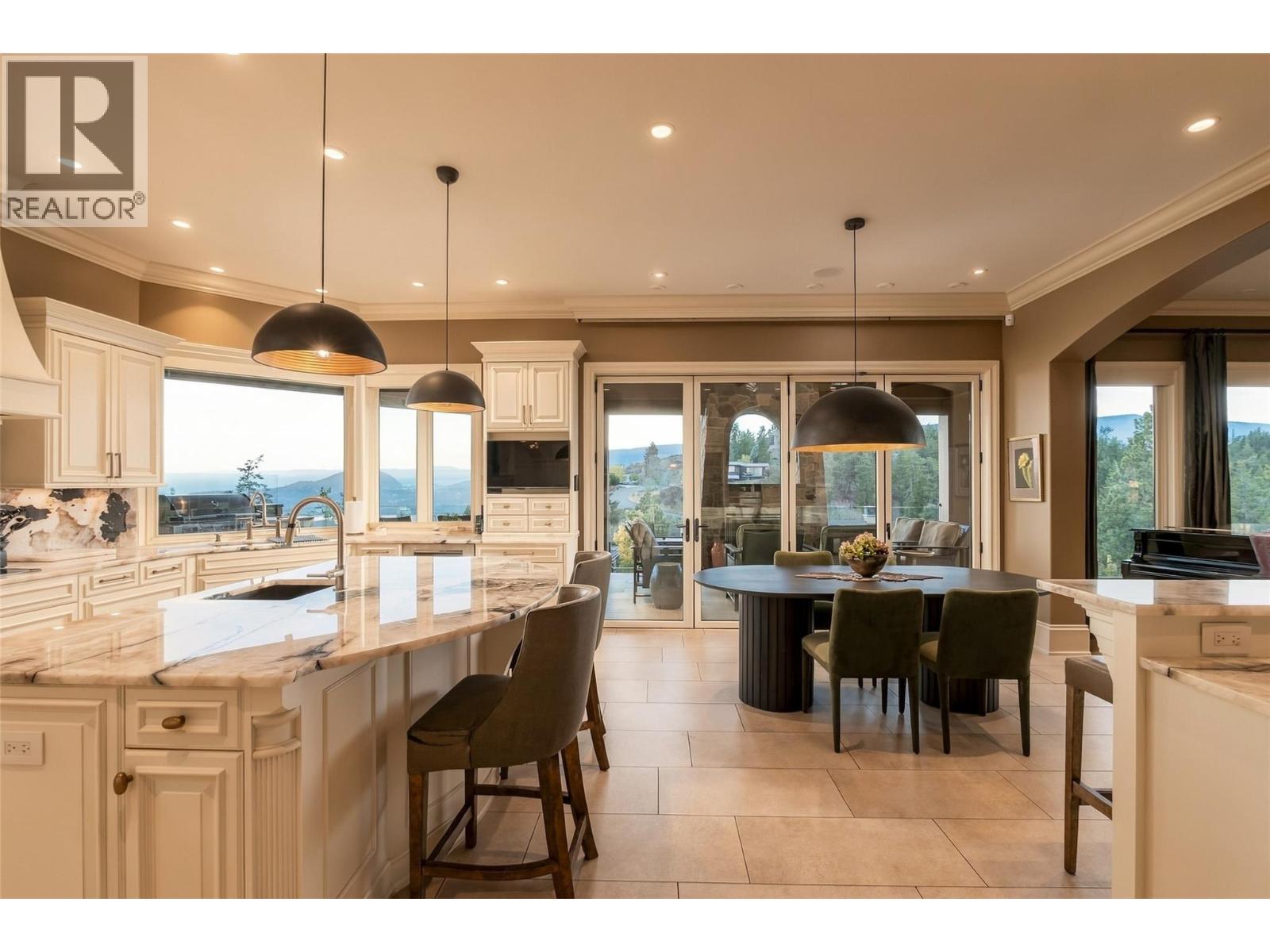 706 Highpointe Court, Kelowna, British Columbia  V1V 2Y3 - Photo 19 - 10402987