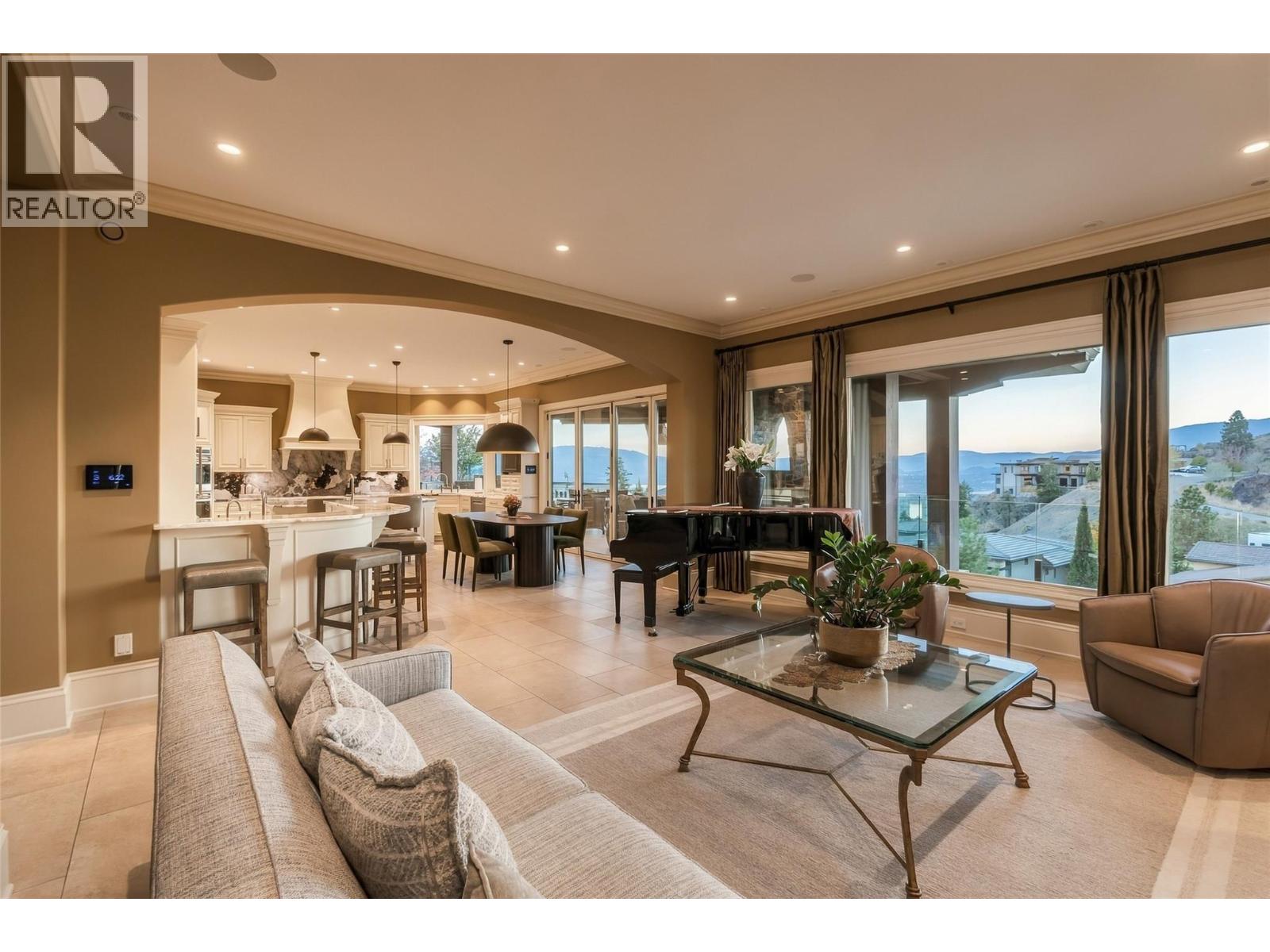 706 Highpointe Court, Kelowna, British Columbia  V1V 2Y3 - Photo 22 - 10402987