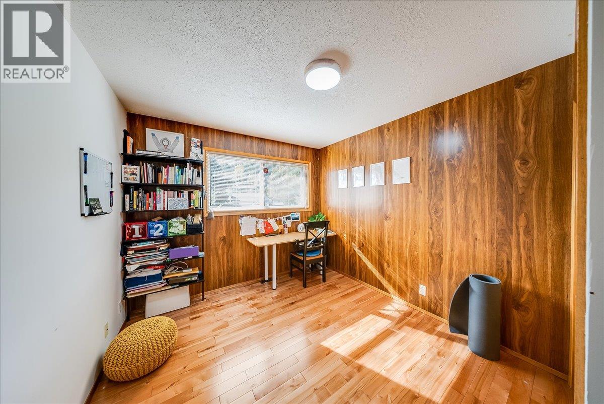1614 Cook Avenue, Rossland, British Columbia  V0G 1Y0 - Photo 13 - 10403225
