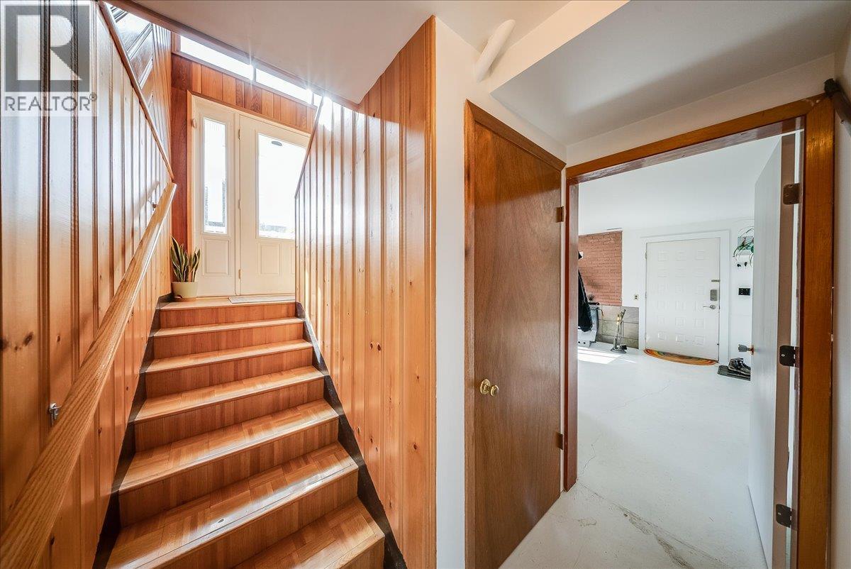 1614 Cook Avenue, Rossland, British Columbia  V0G 1Y0 - Photo 22 - 10403225