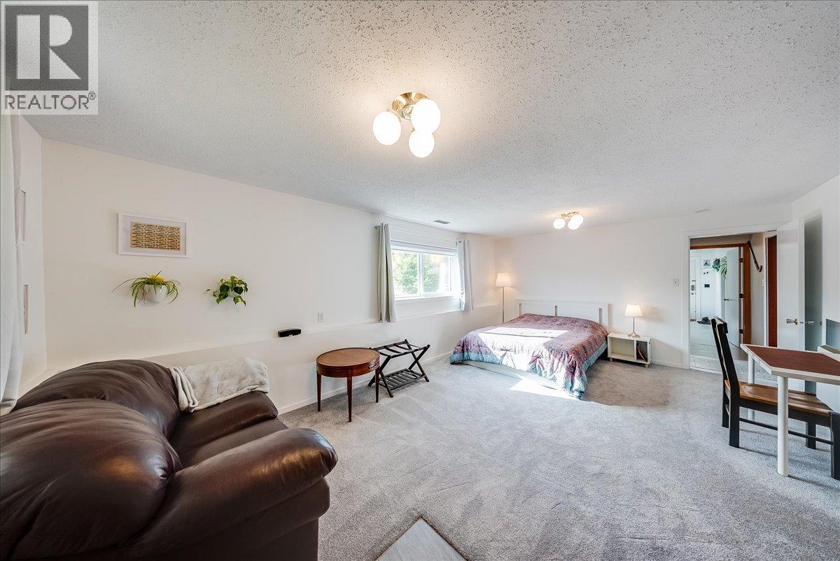 1614 Cook Avenue, Rossland, British Columbia  V0G 1Y0 - Photo 32 - 10403225